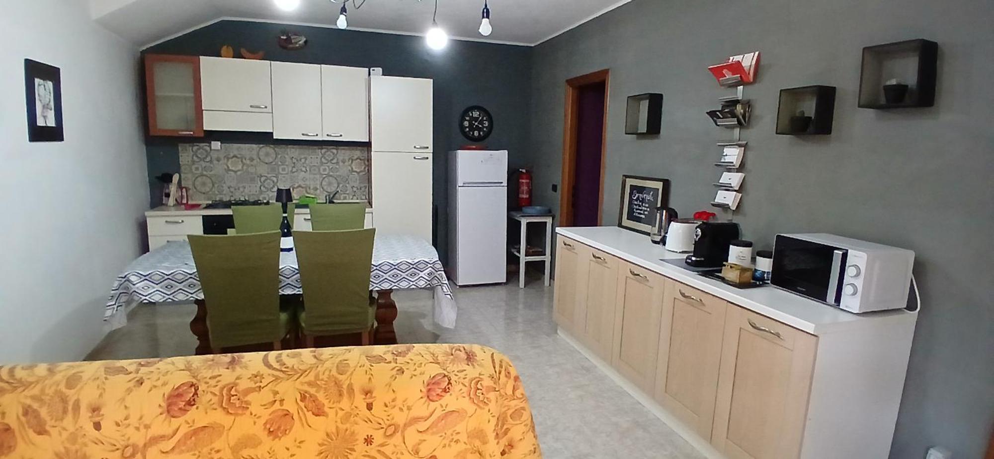 Casa Vacanza Il Colle Del Vento Calosso Dış mekan fotoğraf
