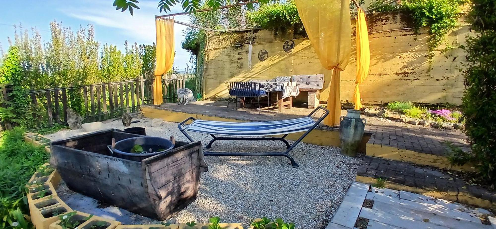 Casa Vacanza Il Colle Del Vento Calosso Dış mekan fotoğraf